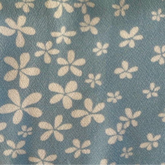 PACSUN L. A. Hearts Smocked V Neck Cropped Floral Blouse, Blue XS NWT - Picture 5 of 8